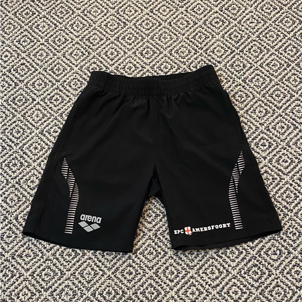 🎉 EUC! 🎉 Like New! Arena Youth MD Black Shorts with drawstring and pockets